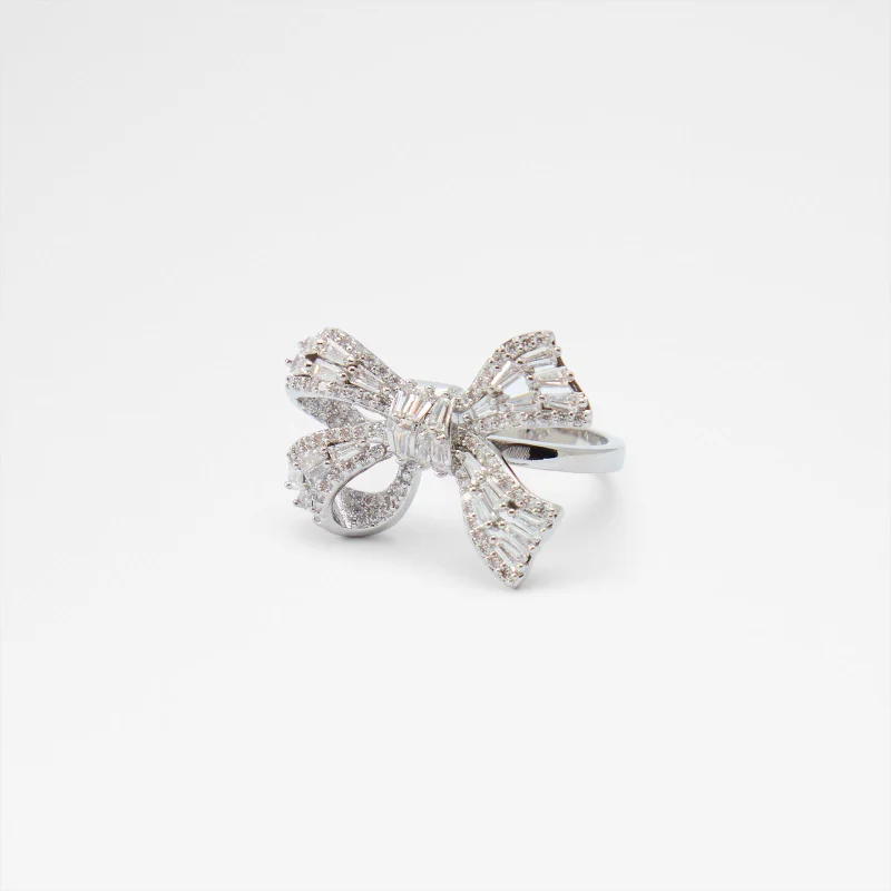 Bowglitz  Classic Ring